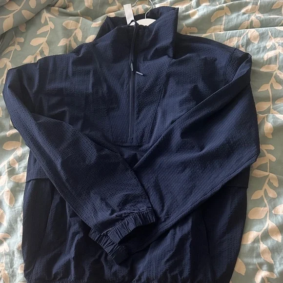 lululemon pack light pullover - Picture 2 of 4